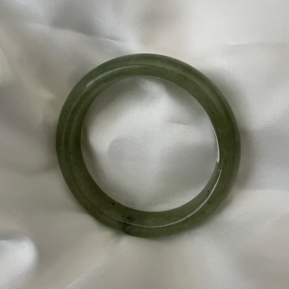 // 54mm Natural Jade Bangle - New/Unworn